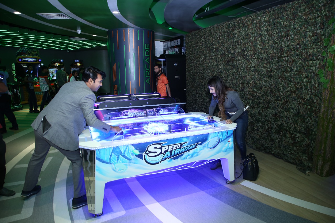 Speed Air Hockey